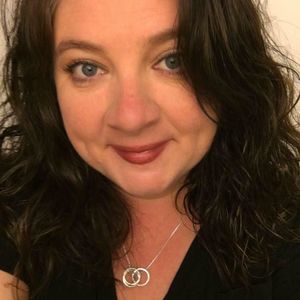 Meet your Posher, Rena